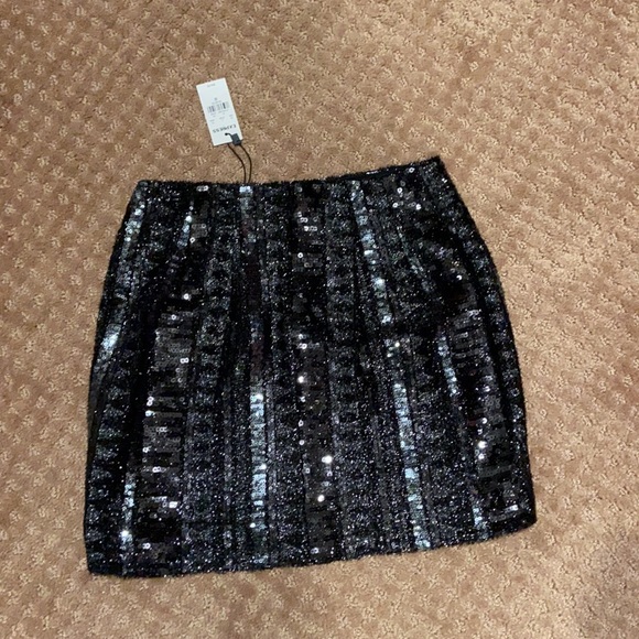 Sequin party skirt! - Picture 2 of 4